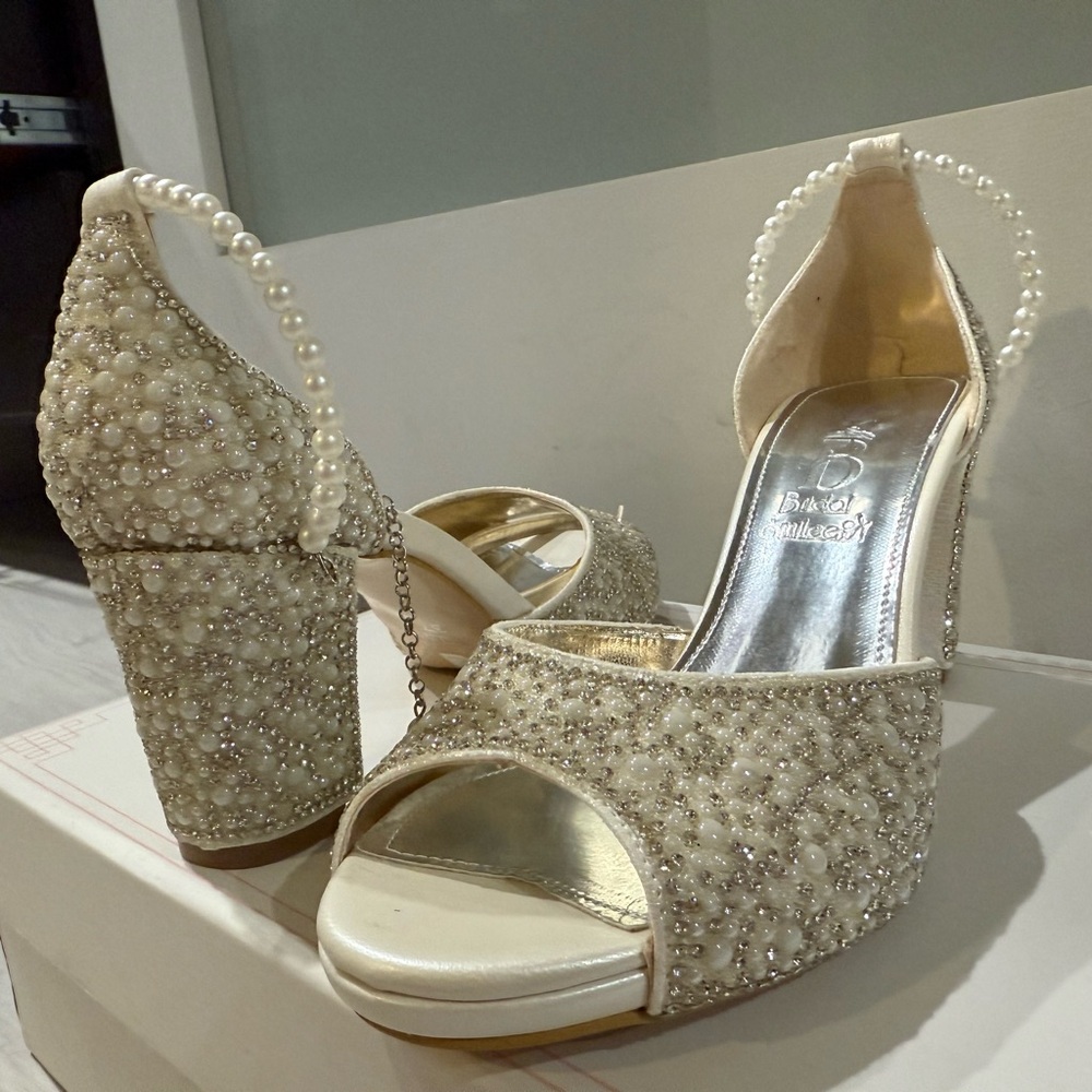Elegant Silver Women's Heels